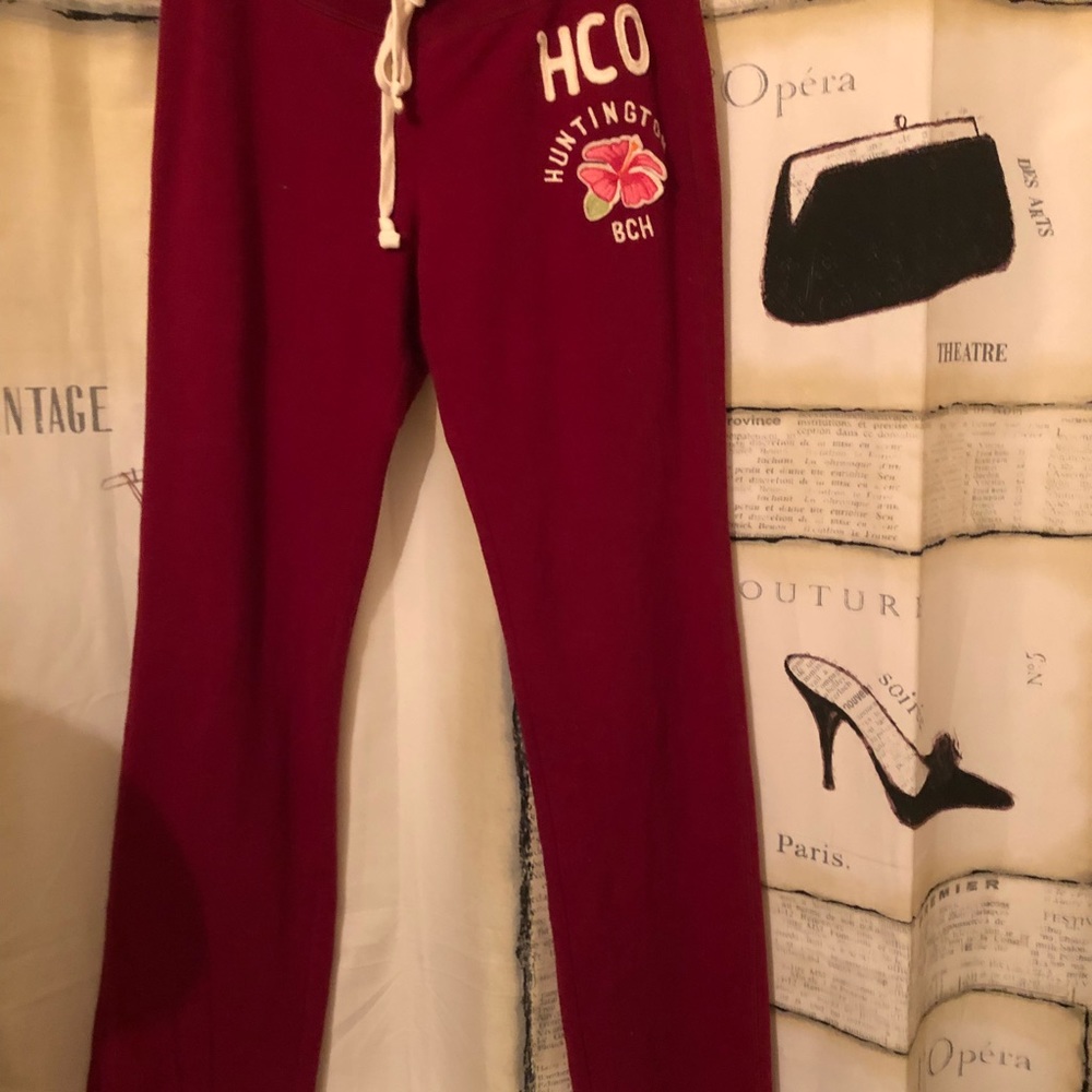 Hollister burgundy sweatpants size L